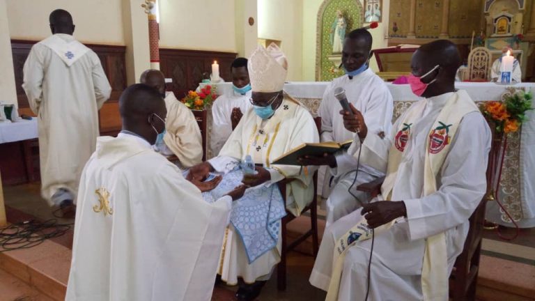 Read more about the article Gulu Archdiocese Ordains Second Comboni Missionary Priest, Fr. Constanz Opiyo
