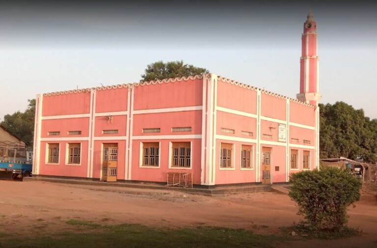 Read more about the article Learning Disrupted At Lira Primary School As Muslim Factions Fight Over Mosque,
