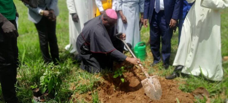 Read more about the article Bishop Wanok Leads Call To End Plastic Pollution In Lango